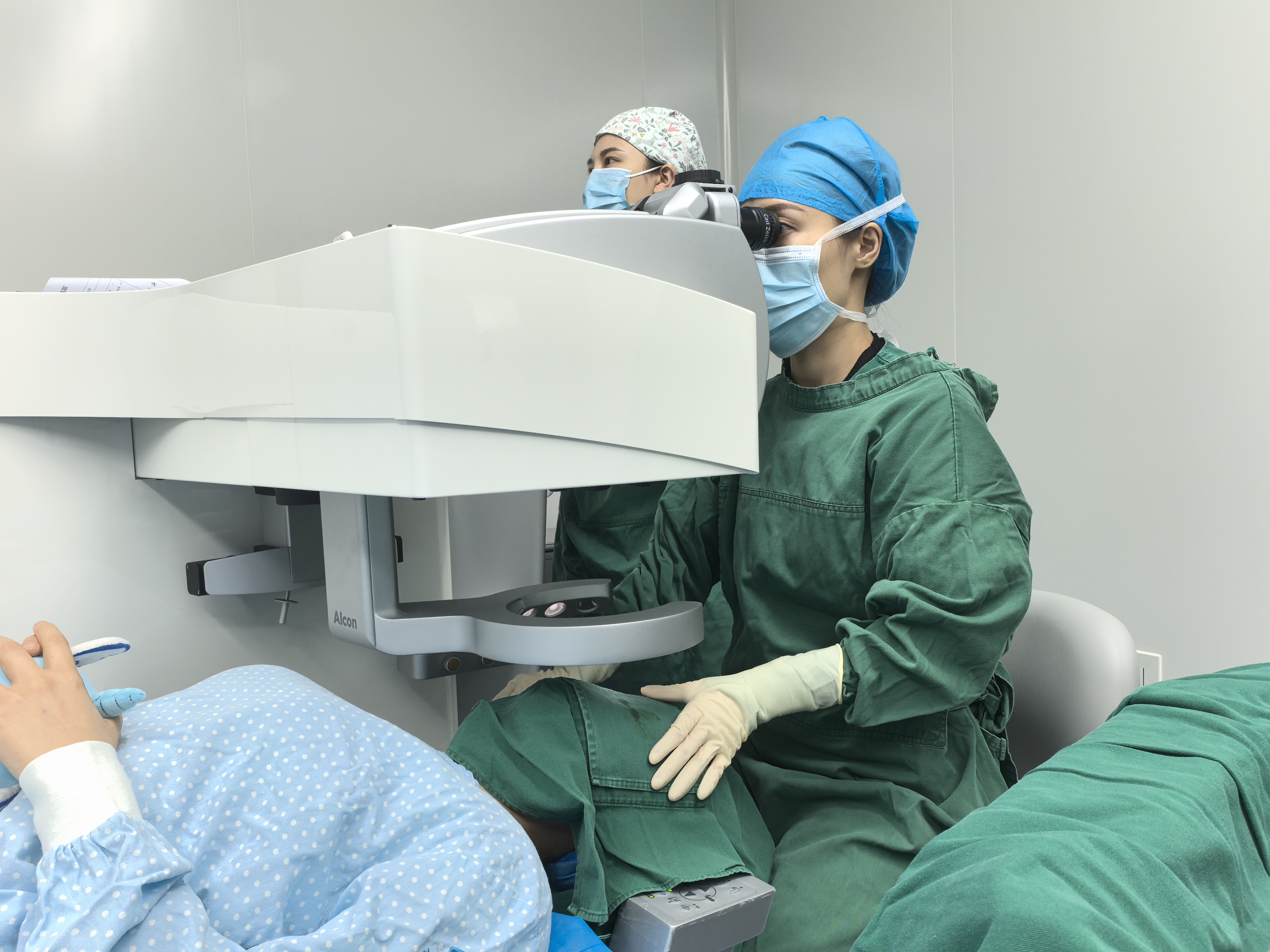 重庆近视手术医院选哪家好？这些实用挑选要点建议你提前知晓